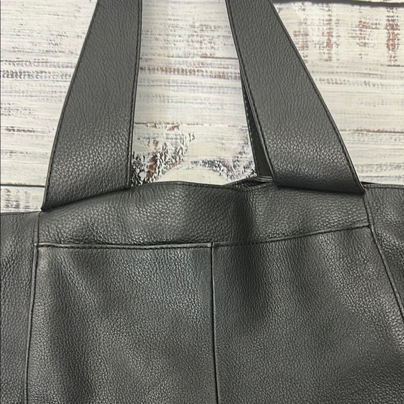 Vince Camuto Handbag Corah‎ Tote - Picture 9 of 12